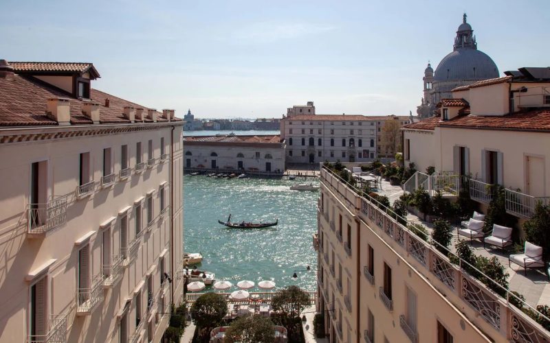 St. Regis Venice Welcomes Gregor Hildebrand As Its New Artist In Residence